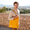 Sustainable bags for life in cotton.